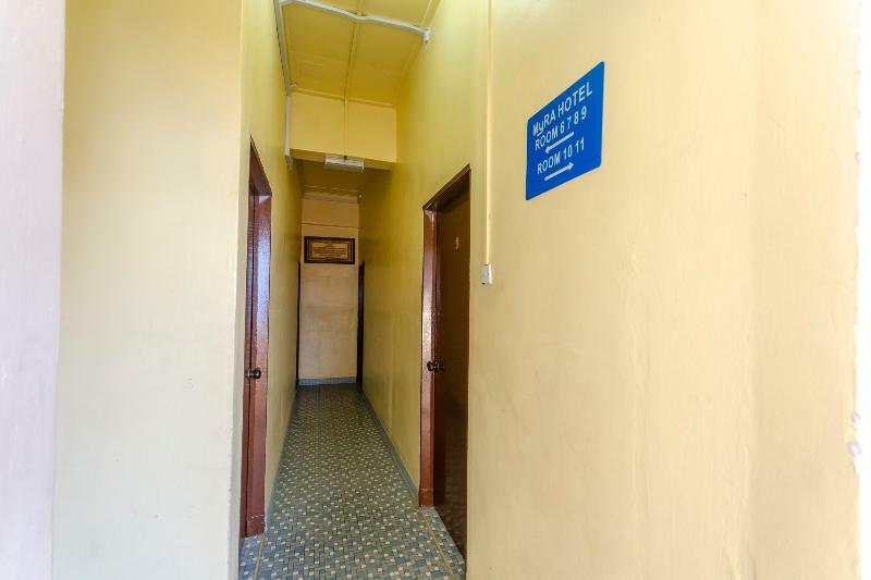 Oyo 703 Myra Hotel Mersing Bagian luar foto